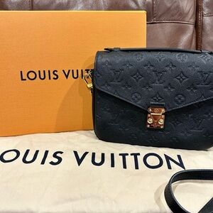 Louis Vuitton Pochette Métis